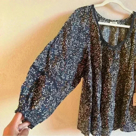 A.N.A (A New Approach) Rowan Ditsy Floral Navy Balloon Sleeves Blouse 2X NWT - Picture 5 of 11